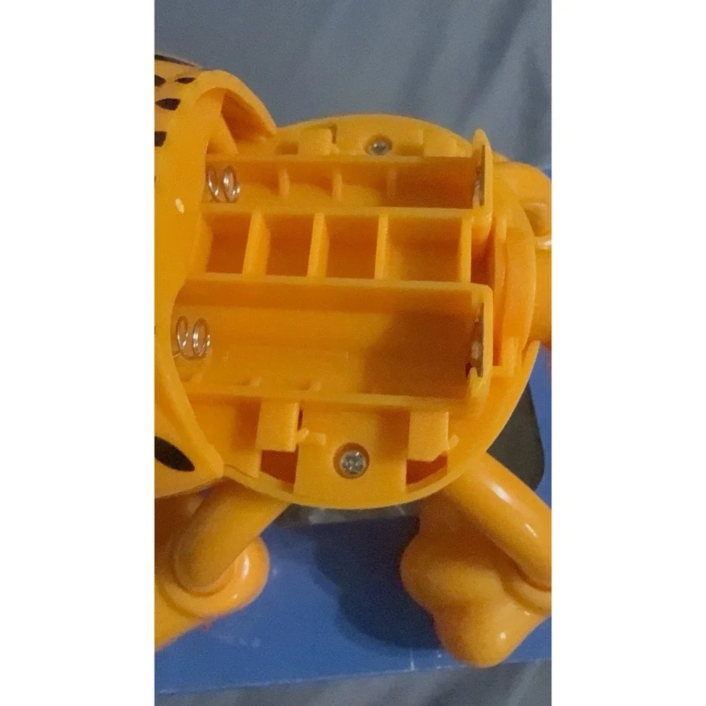 Vintage Garfield Hand Held Massager by Pollenex 1980's Used In Box